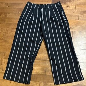 GAP Black Pants with White Wide Leg Cotton Linen Blend Pants